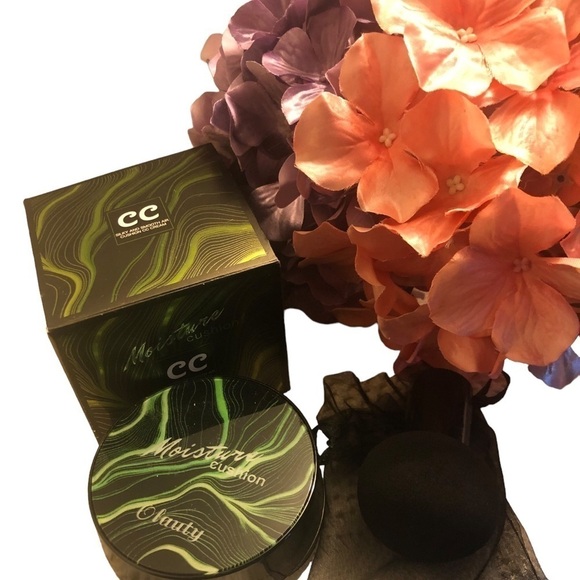 Olaunty Makeup Mushroom Head BB Cream Foundation Cushion Concealer Moisturizing - Picture 2 of 6